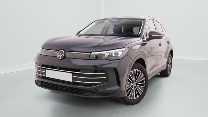 Photo 1 de l'offre de VOLKSWAGEN Tiguan 1.5 eTSi MHEV 150 DSG Elegance à 41998€ chez Carlyss automobiles Vitré