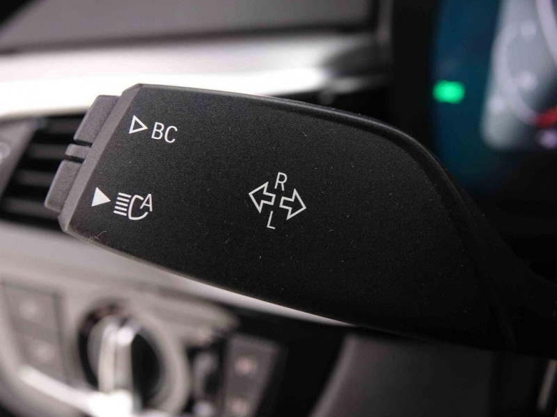 Photo 16 de l'offre de Bmw 5 520i 184 Touring Steptronic M-Pack à 43298€ chez Carlyss automobiles Vitré