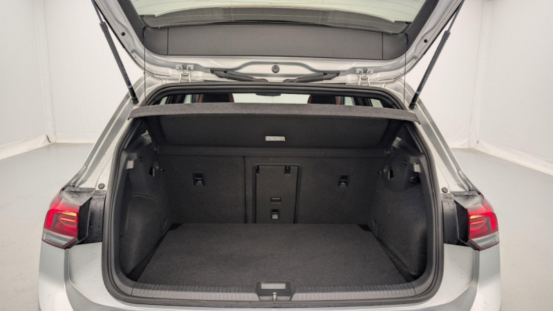 Photo 11 de l'offre de VOLKSWAGEN GOLF 8 2.0 TSI 245 DSG7 GTI à 31140€ chez Carlyss automobiles Vitré