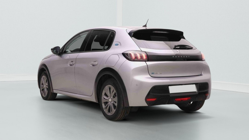 Photo 3 de l'offre de Peugeot E-208 50 kWh 136 Allure à 21701€ chez Carlyss automobiles Vitré