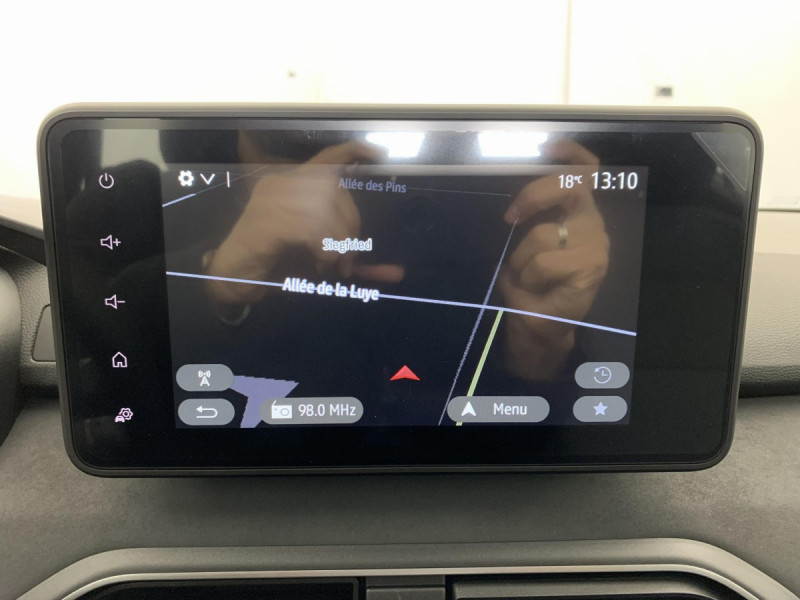 Photo 18 de l'offre de DACIA Sandero ECO-G 100 GSR2 Stepway Extreme + à 17998€ chez Carlyss automobiles Vitré