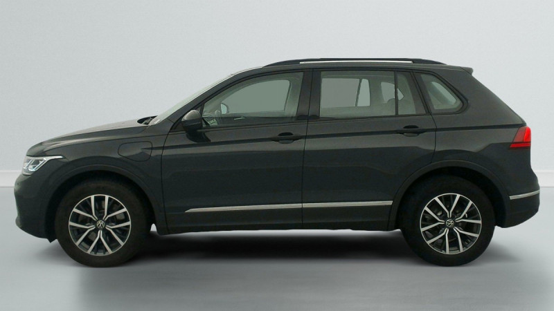 Photo 4 de l'offre de VOLKSWAGEN Tiguan 1.4 EHYBRID 245CH DSG6 LIFE à 30599€ chez Carlyss automobiles Vitré