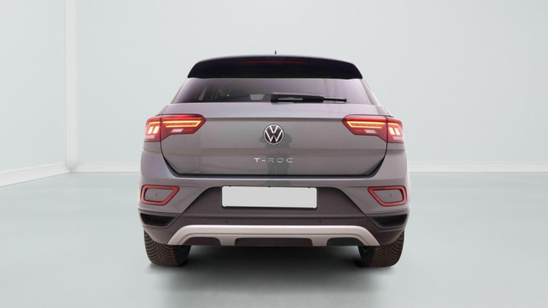 Photo 5 de l'offre de VOLKSWAGEN T-roc 1.0 TSi 115 Edition à 28198€ chez Carlyss automobiles Vitré