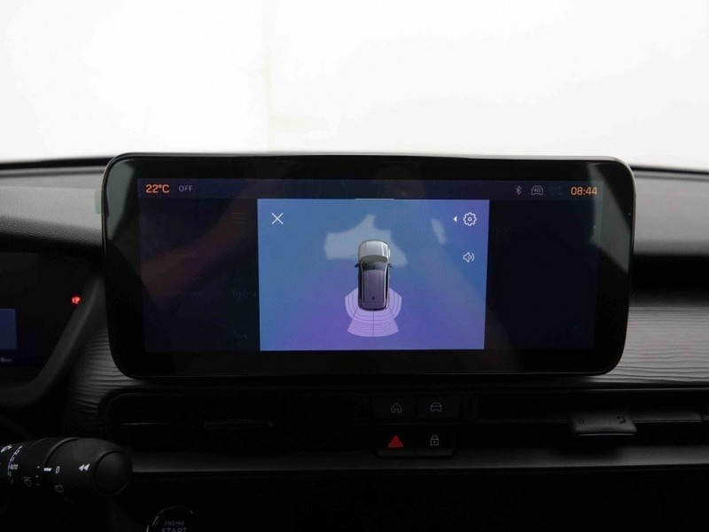 Photo 8 de l'offre de Jeep Avenger 1.2 MHEV 110 DCT6 Longitude à 26522€ chez Carlyss automobiles Vitré