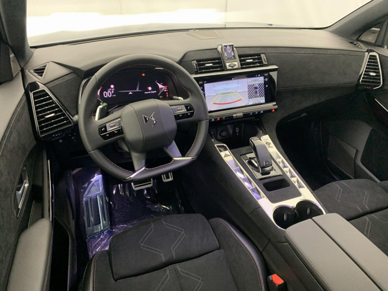 Photo 15 de l'offre de DS DS7 BlueHDi 130 EAT8 Pallas à 33998€ chez Carlyss automobiles Vitré