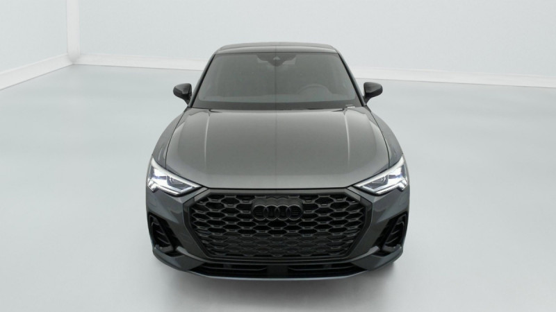 Photo 2 de l'offre de AUDI Q3 Sportback 35 TDI 150 ch S tronic 7 S line plus à 48998€ chez Carlyss automobiles Vitré