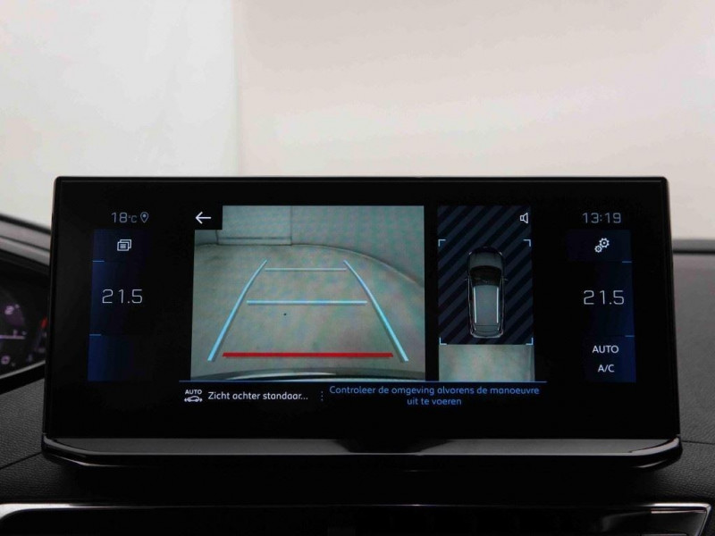 Photo 12 de l'offre de PEUGEOT 3008 PureTech 130ch S&S BVM6 Allure Pack à 22698€ chez Carlyss automobiles Vitré