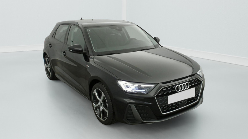 Photo 1 de l'offre de AUDI A1 Sportback 30 TFSI 116 ch S tronic 7 Design à 28998€ chez Carlyss automobiles Vitré
