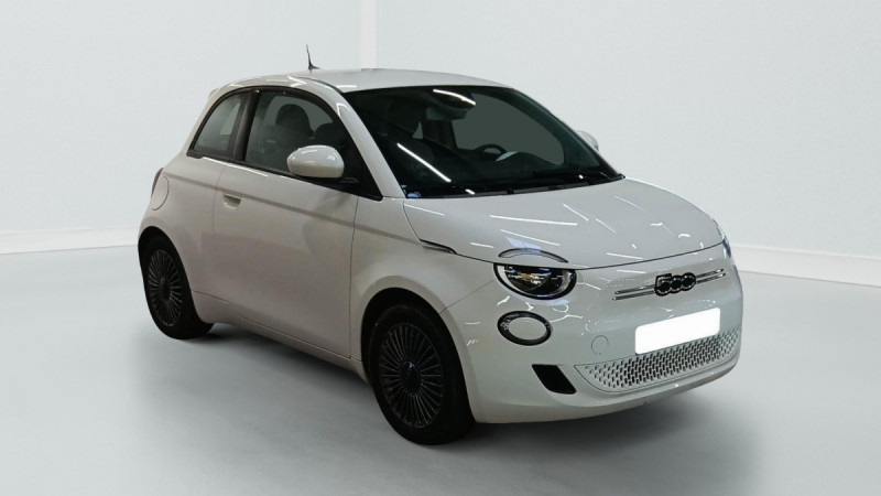 Photo 1 de l'offre de Fiat 500e Berline MY22 Serie 1 STEP 2 500 e 95 ch Icône à 13798€ chez Carlyss automobiles Vitré