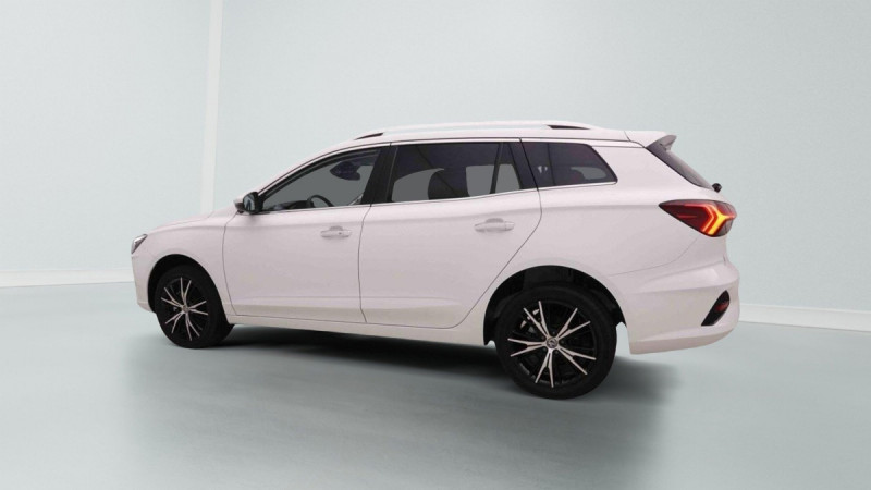 Photo 2 de l'offre de MG Motor MG5 Luxury 61 kWh à 26898€ chez Carlyss automobiles Vitré