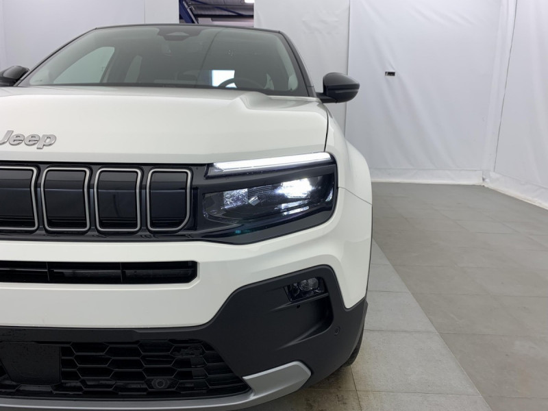 Photo 23 de l'offre de Jeep Avenger 1.2 Turbo T3 110 ch e-Hybrid BVR6 Summit à 27998€ chez Carlyss automobiles Vitré