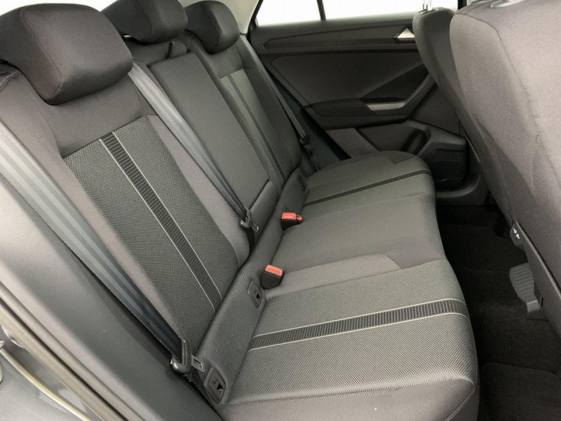 Photo 10 de l'offre de VOLKSWAGEN T-roc 2.0 TDI 150 Start/Stop DSG7 Life Plus à 32998€ chez Carlyss automobiles Vitré