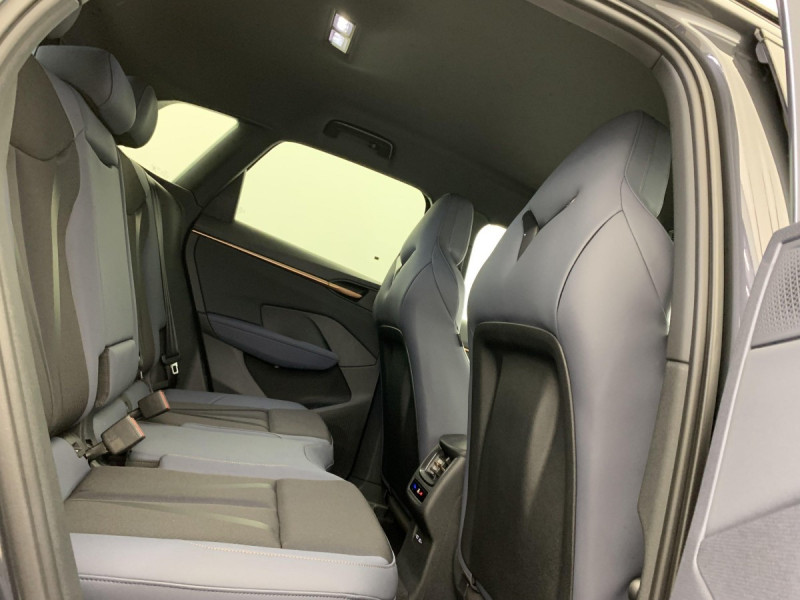 Photo 10 de l'offre de Cupra Terramar 1.5 eTSI Hybrid 150 ch DSG7 V à 35998€ chez Carlyss automobiles Vitré