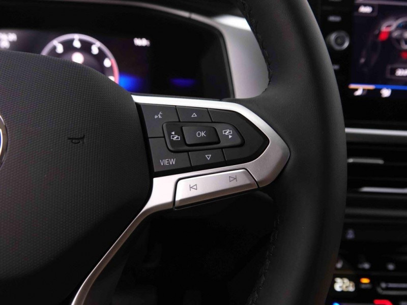 Photo 13 de l'offre de VOLKSWAGEN T-roc 1.5 TSi 150 DSG Life à 32898€ chez Carlyss automobiles Vitré