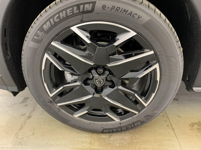 Photo 22 de l'offre de PEUGEOT 3008 Hybrid 145 e-DCS6 GT à 31598€ chez Carlyss automobiles Vitré