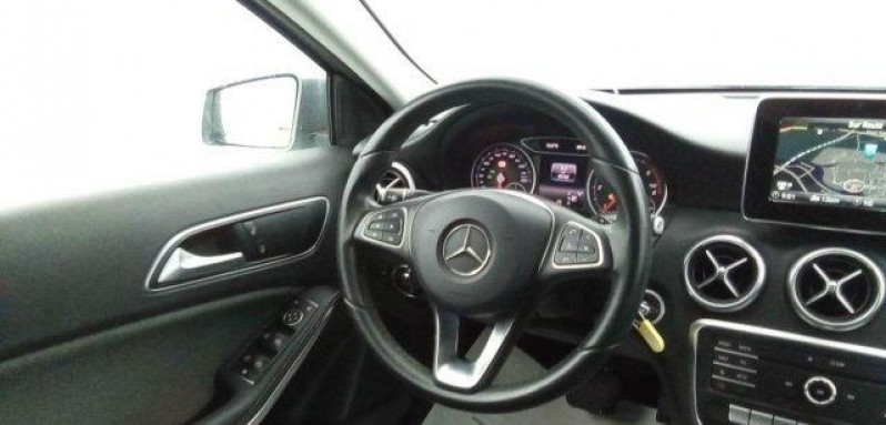 Photo 6 de l'offre de MERCEDES-BENZ CLASSE A BUSINESS CLASSE A 160 D 7G-DCT BUSINESS EDITION à 20598€ chez Carlyss automobiles Vitré