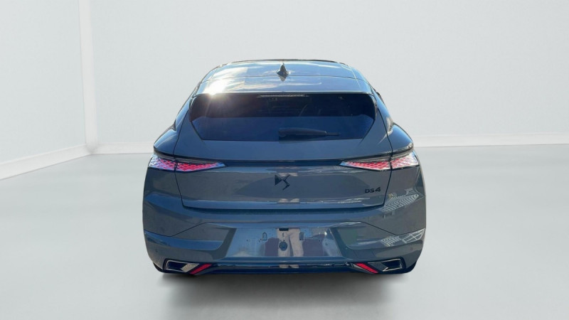 Photo 3 de l'offre de DS DS4 PureTech 130 EAT8 Performance Line+ à 21986€ chez Carlyss automobiles Vitré