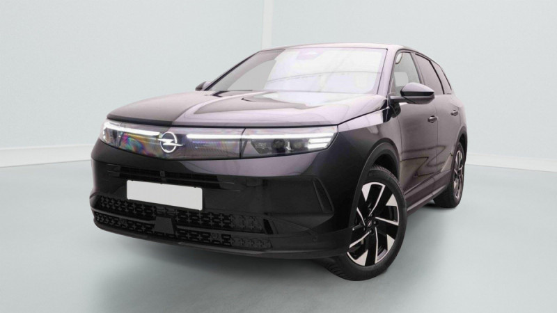 Photo 1 de l'offre de OPEL Grandland 1.2 T Hybrid 145 GS à 35898€ chez Carlyss automobiles Vitré