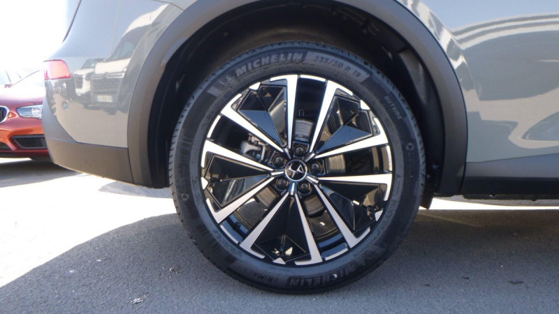 Photo 5 de l'offre de DS DS7 BlueHDi 130 EAT8 Pallas à 34987€ chez Carlyss automobiles Vitré