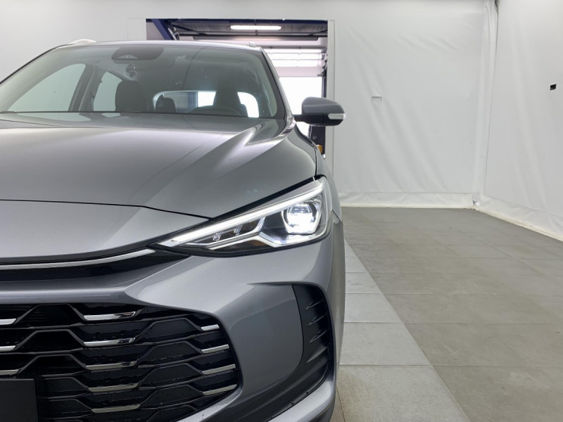 Photo 21 de l'offre de MG Motor ZS 1.5 L Hybrid+ 197 ch Comfort à 21998€ chez Carlyss automobiles Vitré