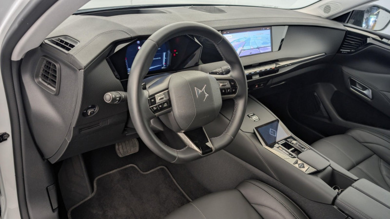 Photo 15 de l'offre de DS DS4 PureTech 130 EAT8 Rivoli à 22452€ chez Carlyss automobiles Vitré