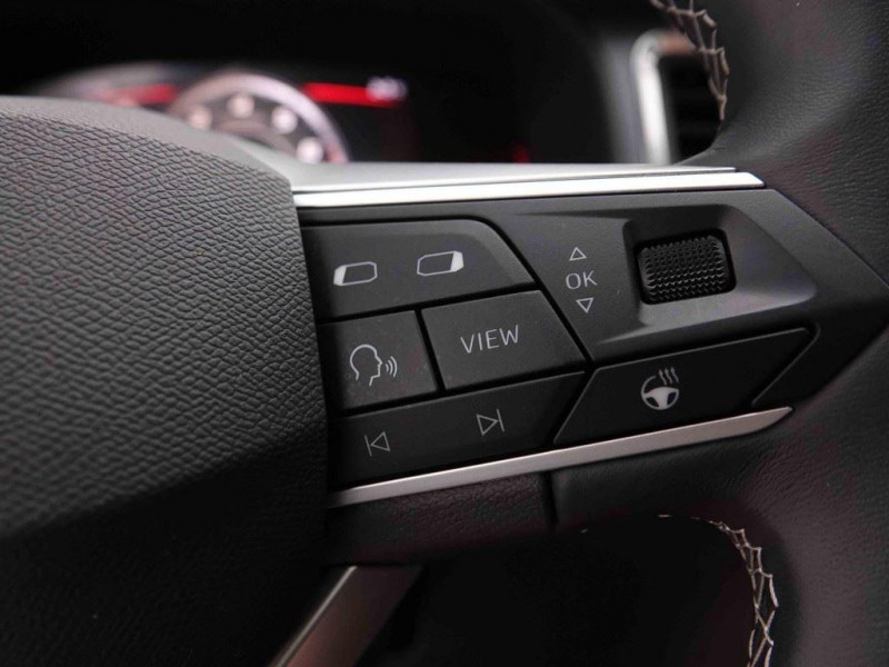 Photo 13 de l'offre de SEAT Ateca 1.5 TSi ACT 150 Style à 24210€ chez Carlyss automobiles Vitré