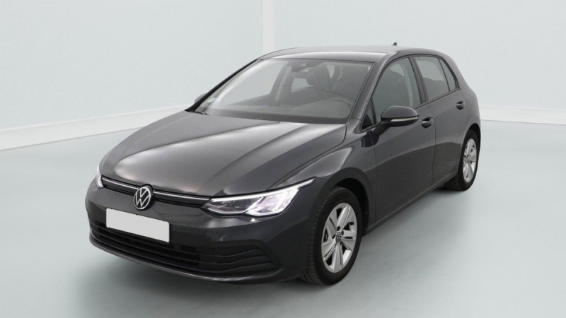 Photo 1 de l'offre de VOLKSWAGEN GOLF Golf 1.0 eTSI OPF 110 DSG7 Life à 24598€ chez Carlyss automobiles Vitré