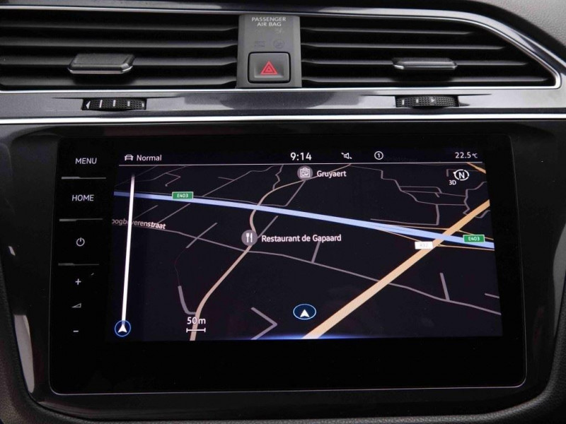 Photo 9 de l'offre de VOLKSWAGEN Tiguan Allspace 2.0 Tdi 150 DSG 4-Motion R-Line 7pl +Navi Discover Pro à 46365€ chez Carlyss automobiles Vitré