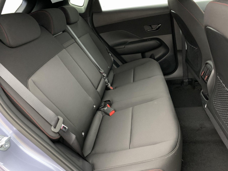 Photo 10 de l'offre de HYUNDAI KONA HYBRID 129 CREATIVE N Line à 28518€ chez Carlyss automobiles Vitré