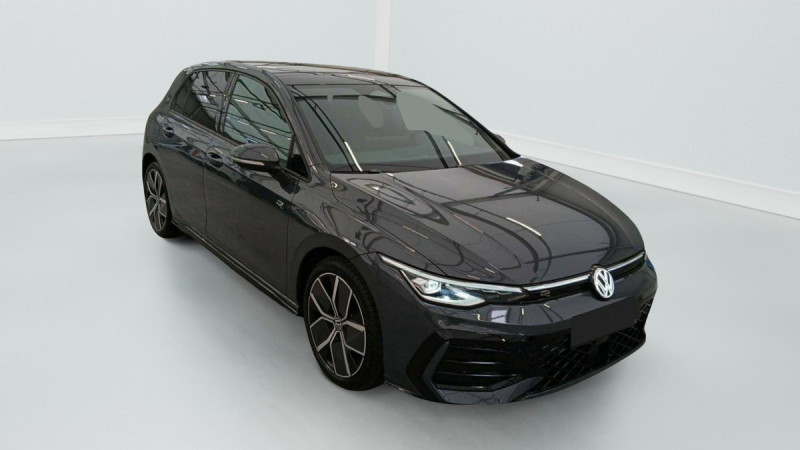 Photo 1 de l'offre de VOLKSWAGEN GOLF Golf 2.0 TDI 150 DSG7 R-Line à 37498€ chez Carlyss automobiles Vitré