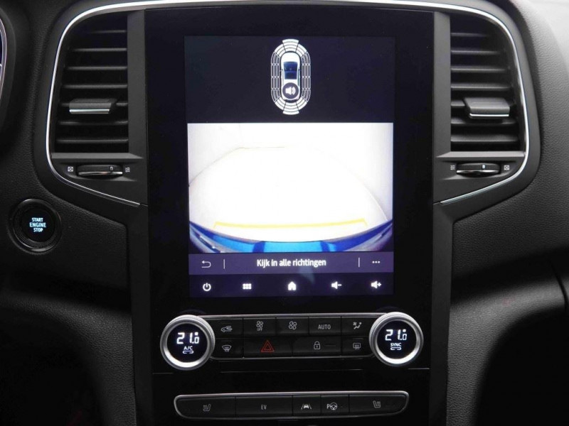 Photo 12 de l'offre de RENAULT Mégane 1.6 E-Tech 160 PHEV DCT RS-Line à 28565€ chez Carlyss automobiles Vitré