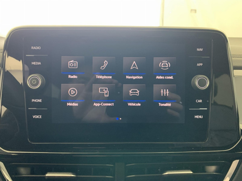 Photo 15 de l'offre de VOLKSWAGEN T-roc 2.0 TDI 150 Start/Stop DSG7 R-Line Edition à 35998€ chez Carlyss automobiles Vitré