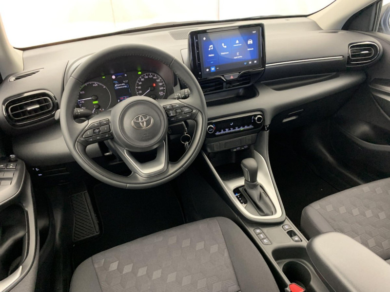 Photo 13 de l'offre de TOYOTA YARIS HYBRIDE 116h Dynamic à 19998€ chez Carlyss automobiles Vitré