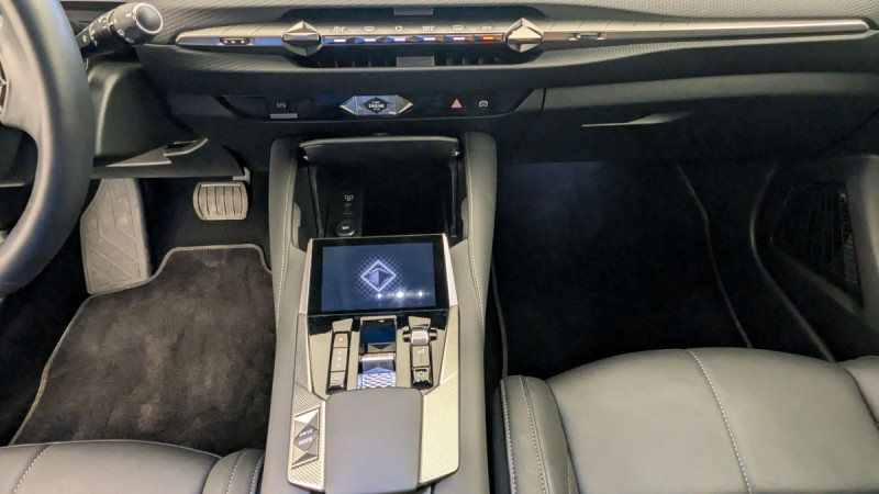 Photo 22 de l'offre de DS DS4 PureTech 130 EAT8 Rivoli à 23370€ chez Carlyss automobiles Vitré