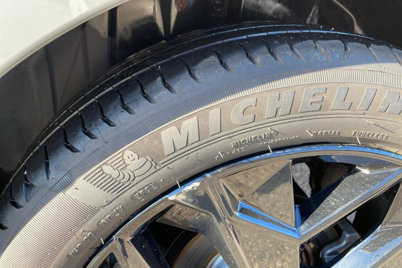 Photo 10 de l'offre de DS DS4 PureTech 130 EAT8 Performance Line+ à 21986€ chez Carlyss automobiles Vitré