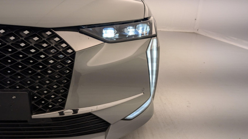 Photo 21 de l'offre de DS DS4 PureTech 130 EAT8 Rivoli à 22711€ chez Carlyss automobiles Vitré