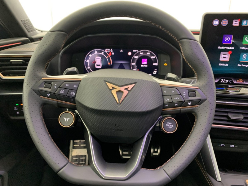 Photo 16 de l'offre de Cupra LEON Sportstourer eHybrid 204 ch DSG6 V à 33998€ chez Carlyss automobiles Vitré