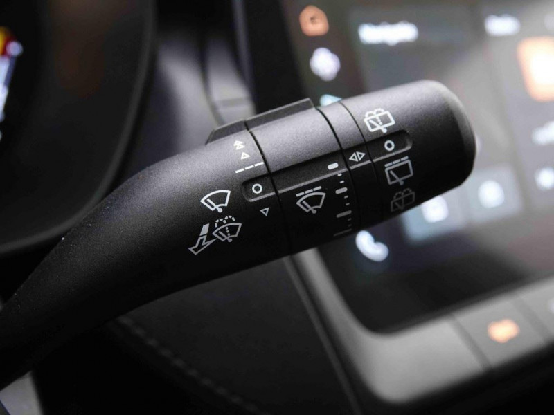 Photo 14 de l'offre de MG Motor ZS 1.5i 115 Comfort à 23502€ chez Carlyss automobiles Vitré