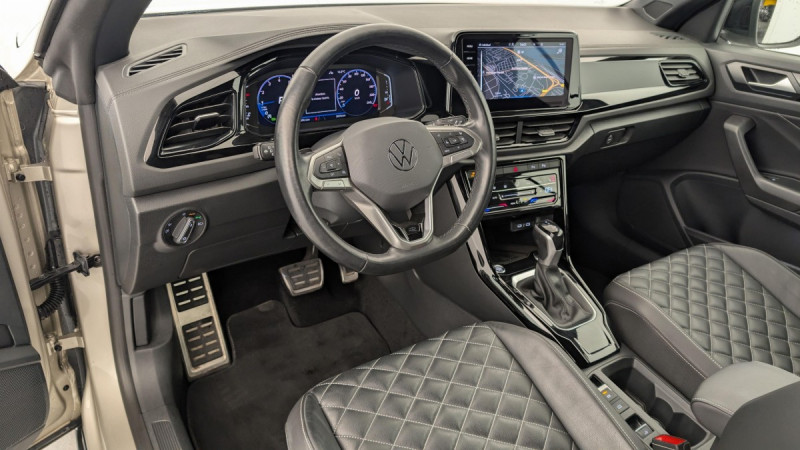 Photo 14 de l'offre de Volkswagen T-roc Cabriolet 1.5 TSI EVO 150 START/STOP DSG7 R-LINE à 29233€ chez Carlyss automobiles Vitré