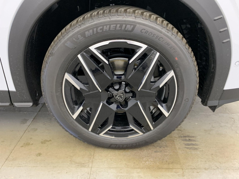 Photo 14 de l'offre de PEUGEOT 3008 Hybrid 145 e-DCS6 GT à 34998€ chez Carlyss automobiles Vitré