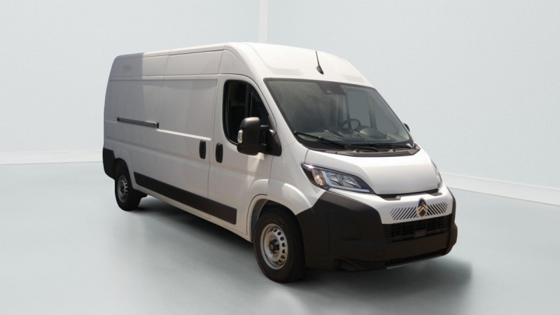 Photo 1 de l'offre de CITROEN Jumper Fourgon TOLE 35 L3H2 180 S&S BVA8 à 32637€ chez Carlyss automobiles Vitré