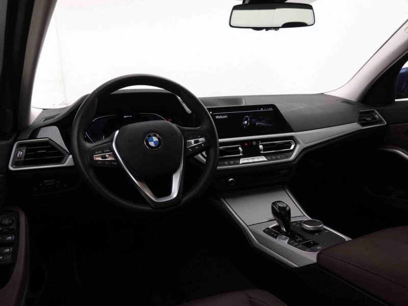 Photo 7 de l'offre de Bmw 3 330e 292 PHEV Business Edition à 34098€ chez Carlyss automobiles Vitré