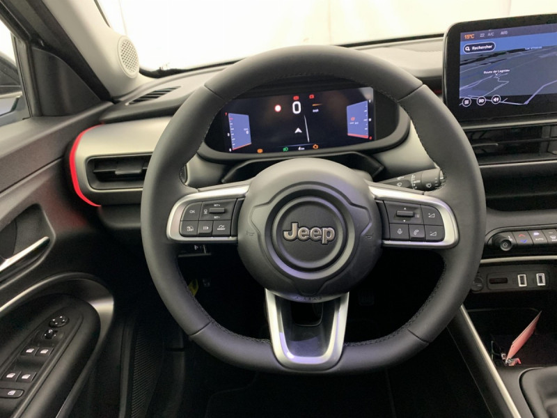 Photo 14 de l'offre de Jeep Avenger 1.2 Turbo T3 100 ch Summit à 23998€ chez Carlyss automobiles Vitré