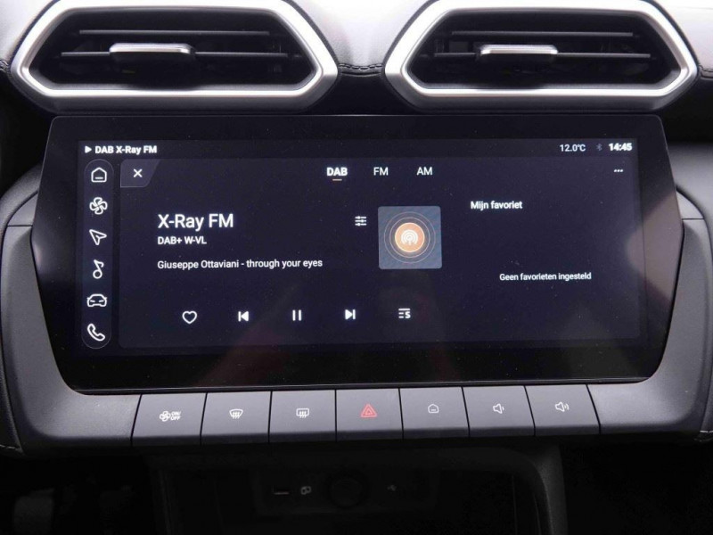 Photo 8 de l'offre de MG Motor ZS 1.5i 115 Comfort à 23006€ chez Carlyss automobiles Vitré