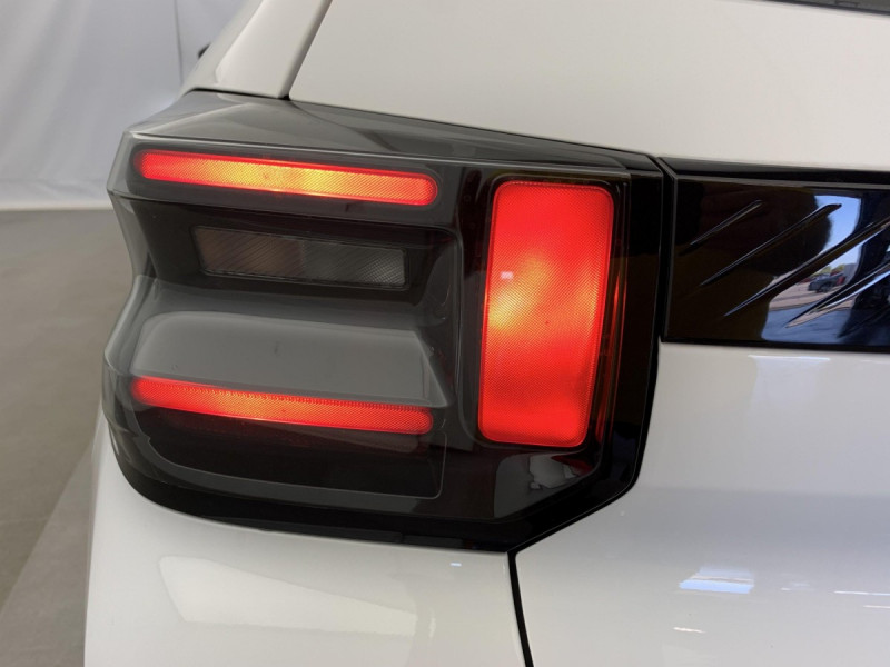 Photo 11 de l'offre de Citroën C3 SOCIETE NOUVELLE TURBO 100 BVM PRO à 17097€ chez Carlyss automobiles Vitré