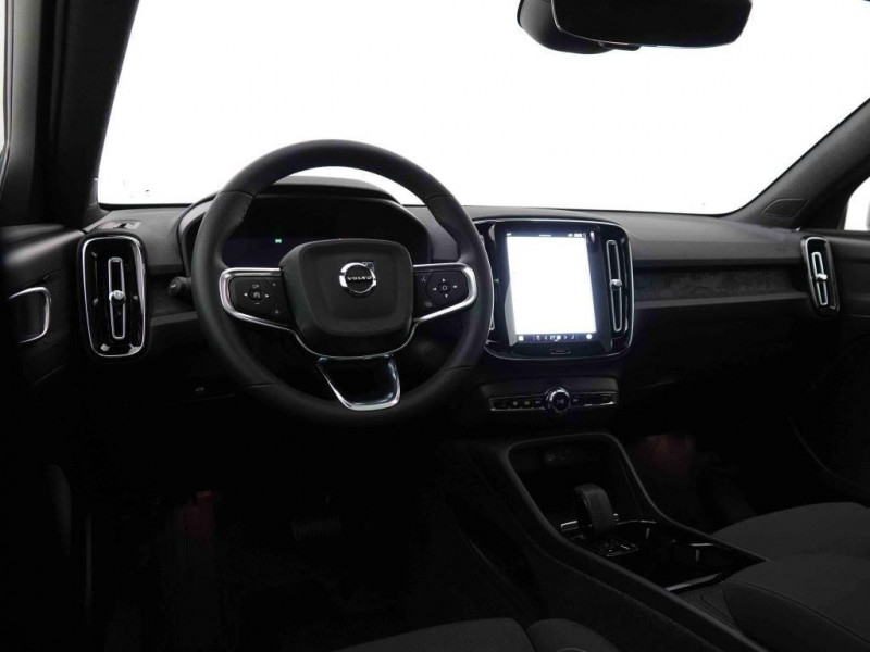 Photo 11 de l'offre de Volvo EC40 Recharge 238 Single Motor Plus à 43702€ chez Carlyss automobiles Vitré