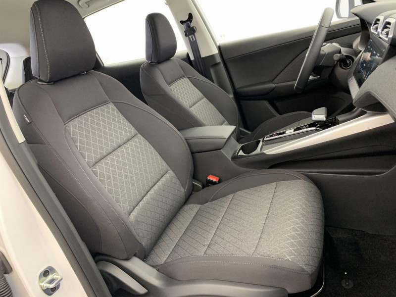 Photo 8 de l'offre de MG Motor ZS 1.5 L Hybrid+ 197 ch Comfort à 21598€ chez Carlyss automobiles Vitré