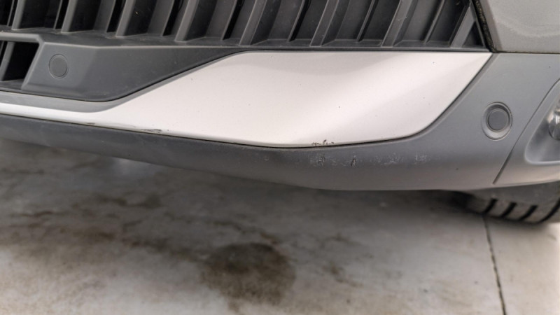 Photo 25 de l'offre de CITROEN C5 Aircross HYBRIDE RECHARGEABLE 225 E-EAT8 SHINE PACK à 25020€ chez Carlyss automobiles Vitré