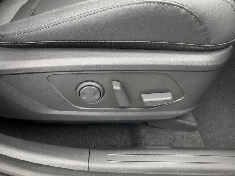 Photo 20 de l'offre de HYUNDAI Tucson 1.6 T-GDI 253 Plug-in BVA6 Creative à 34998€ chez Carlyss automobiles Vitré