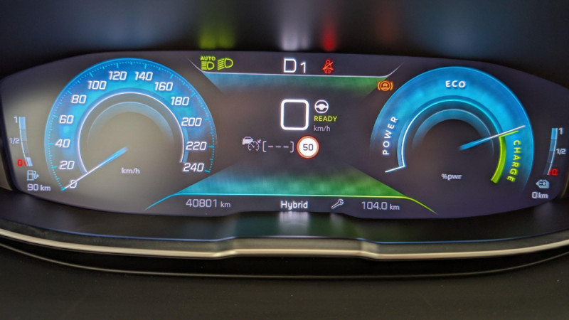 Photo 24 de l'offre de PEUGEOT 3008 Hybrid4 300 e-EAT8 GT à 27370€ chez Carlyss automobiles Vitré